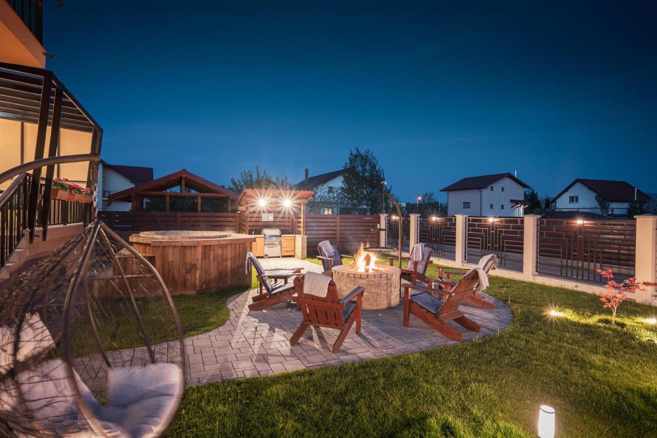 Roots Villa Redwood براشوف المظهر الخارجي الصورة