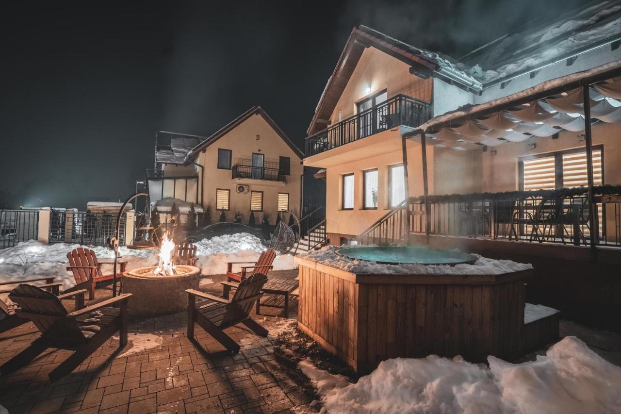 Roots Villa Redwood براشوف المظهر الخارجي الصورة