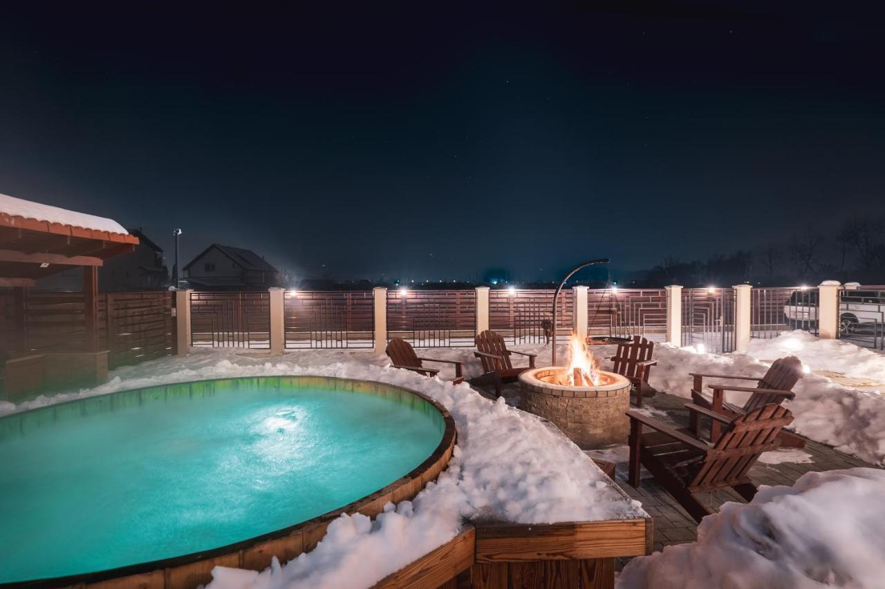 Roots Villa Redwood براشوف المظهر الخارجي الصورة
